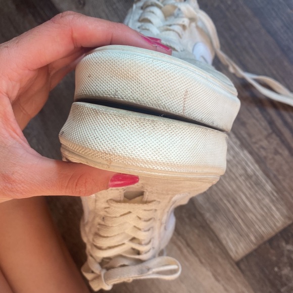 Vans - Picture 3 of 8